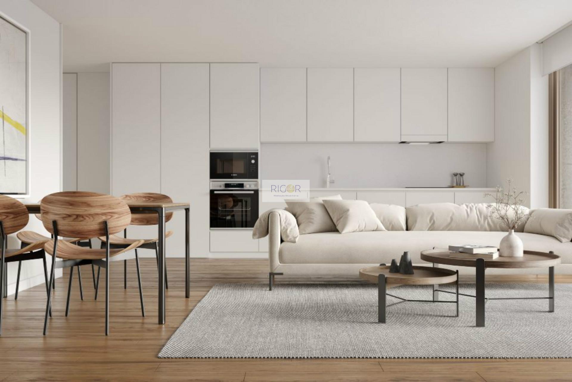 Apartamento T4 com varanda em construção em Arcozelo.