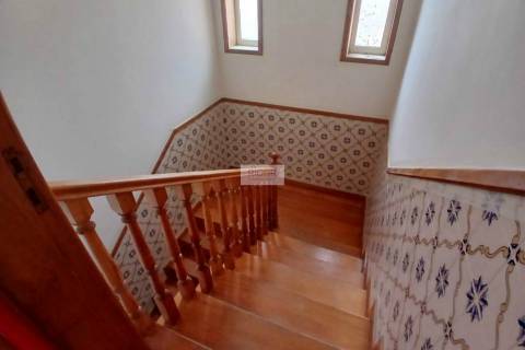 Moradia T3+2 de 4 frentes à Junta de Freguesia de Nine, Famalicão