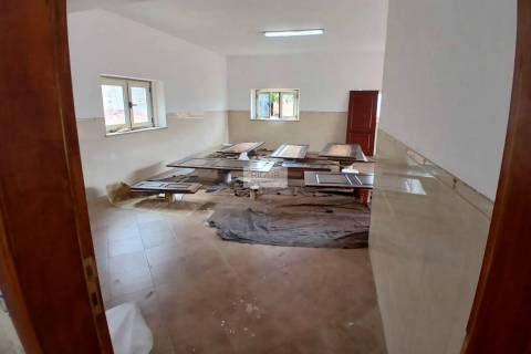 Moradia T3+2 de 4 frentes à Junta de Freguesia de Nine, Famalicão