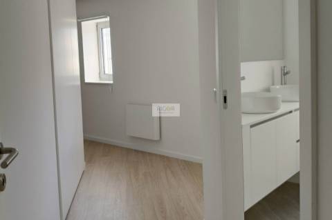 Apartamento T3 novo em Matosinhos junto ao Metro a 900 metros da praia