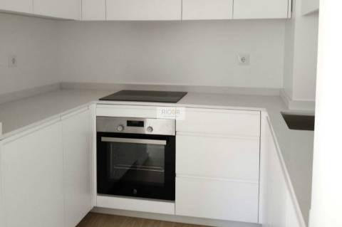 Apartamento T3 novo em Matosinhos junto ao Metro a 900 metros da praia