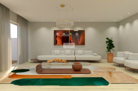 Moradia T3 de 3 frentes e jardim em construção em Águas Santas