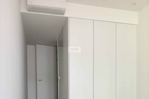 Apartamento T2 com terraço de 255m2 em Matosinhos