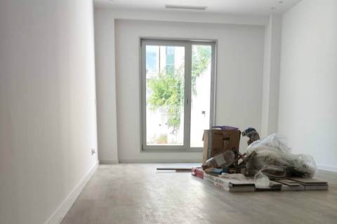 Apartamento T2 com terraço de 255m2 em Matosinhos