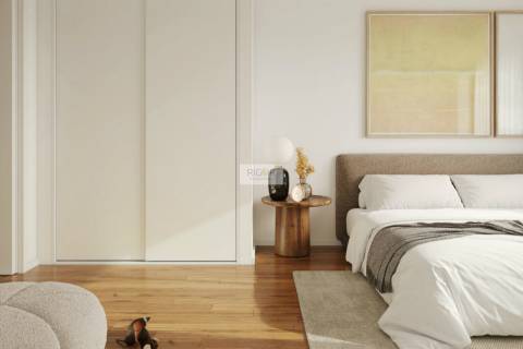 Apartamento T3 com varanda novo à Santa Rita