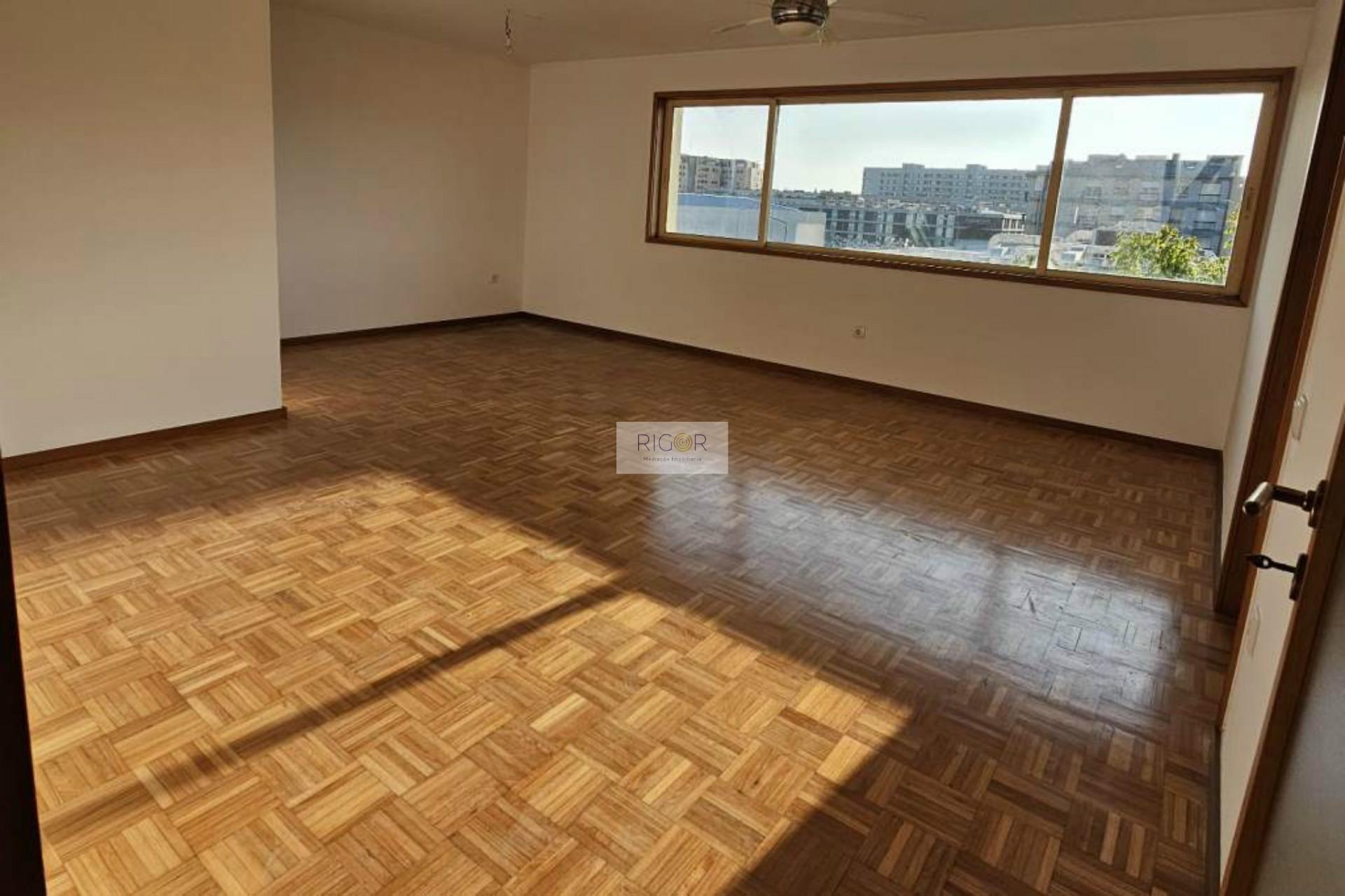 Apartamento T0 com 46m2 em Matosinhos Sul a 150mts da praia
