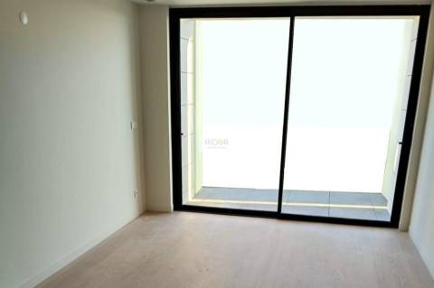 Apartamento T2 novo com vista mar em Matosinhos sul