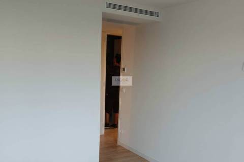 Apartamento T3 com varanda e vista mar em Matosinhos sul