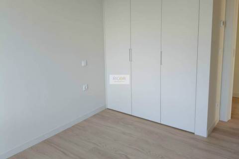 Apartamento T3 com varanda e vista mar em Matosinhos sul