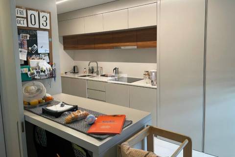 Apartamento T2 com 2 frentes, como novo, junto à “Casa das Artes”