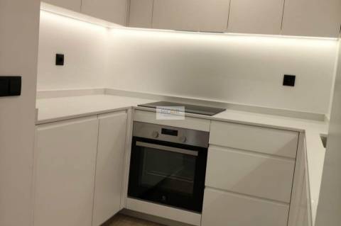 Apartamento T3 em Matosinhos, junto ao metro, pronto a habitar.