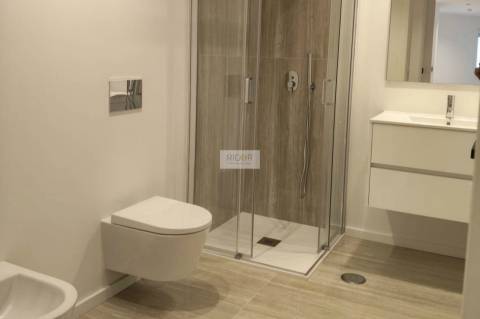 Apartamento T3 em Matosinhos, junto ao metro, pronto a habitar.