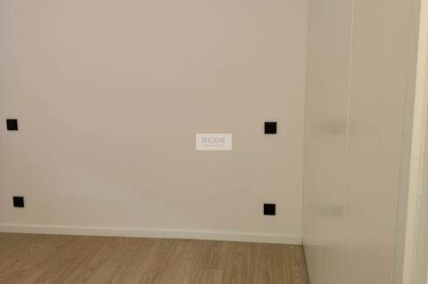 Apartamento T3 em Matosinhos, junto ao metro, pronto a habitar.