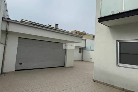 Moradia Geminada T4 Venda em Cidade da Maia,Maia