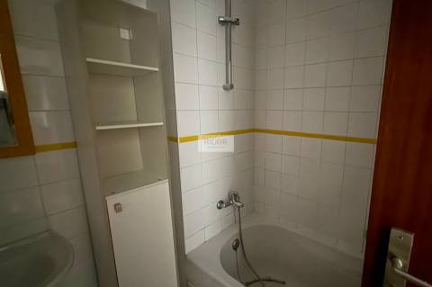 Apartamento T3 com garagem para 2 carros em Gueifães!