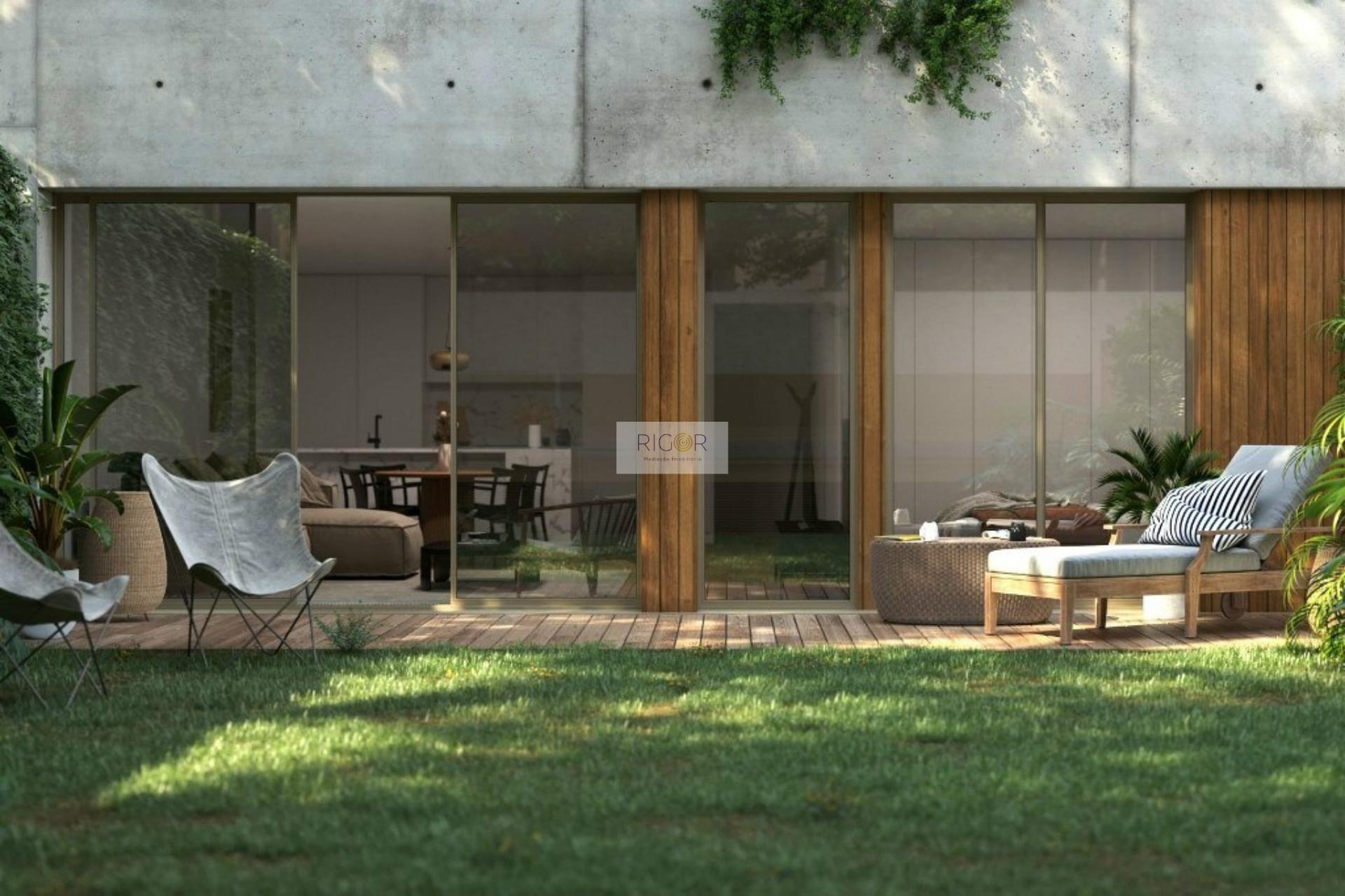 Apartamento T1 com jardim de a 300mts da praia de Matosinhos