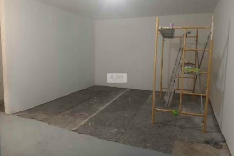 Moradia T3 de 4 frentes remodelada situada em Várzea, Amarante.