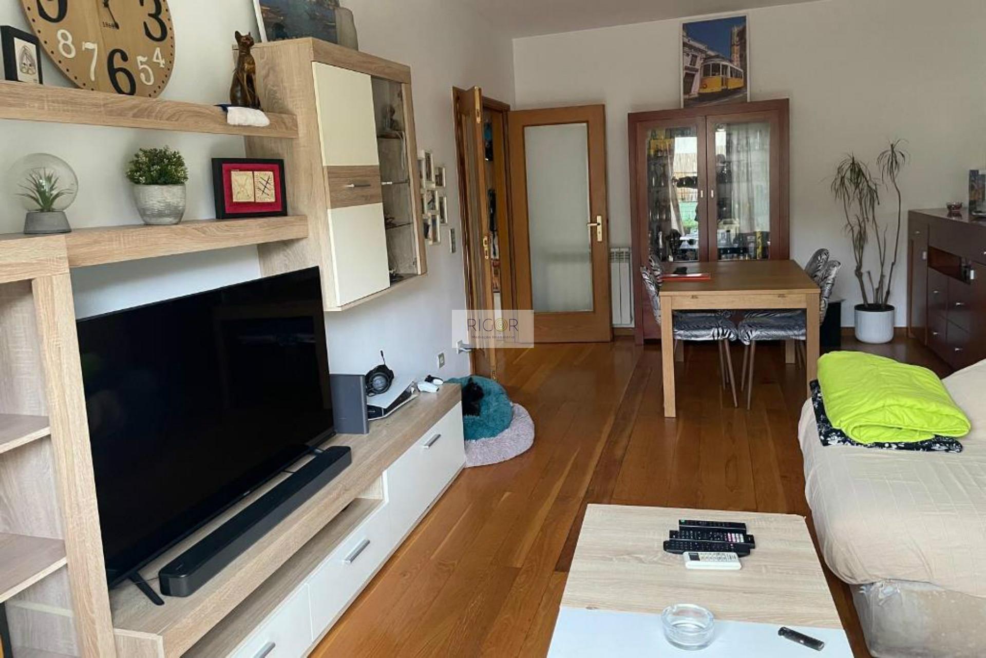 Apartamento T2 com terraço de 41m2 em Moreira da Maia