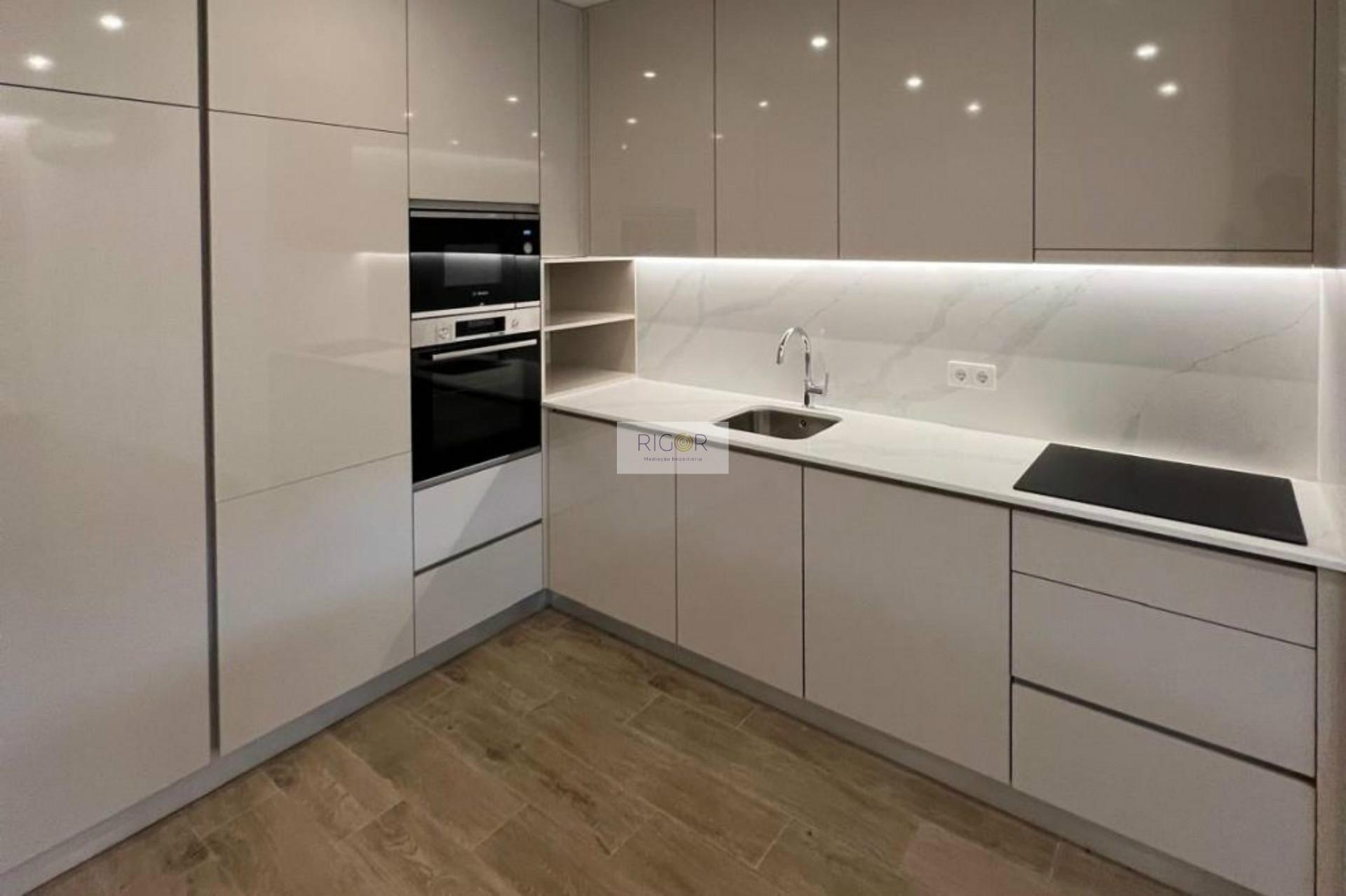 Apartamento T3 no centro de Matosinhos perto da Câmara