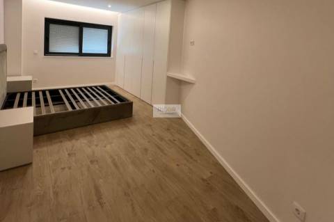 Apartamento T3 no centro de Matosinhos perto da Câmara