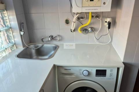 Apartamento t2 com varanda ao Hospital São João e faculdades