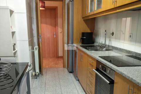 T3 junto ao Metro, a 980mts da praia de Matosinhos