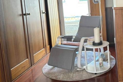 Moradia T4 de 4 frentes com 3 suites na cidade da Maia