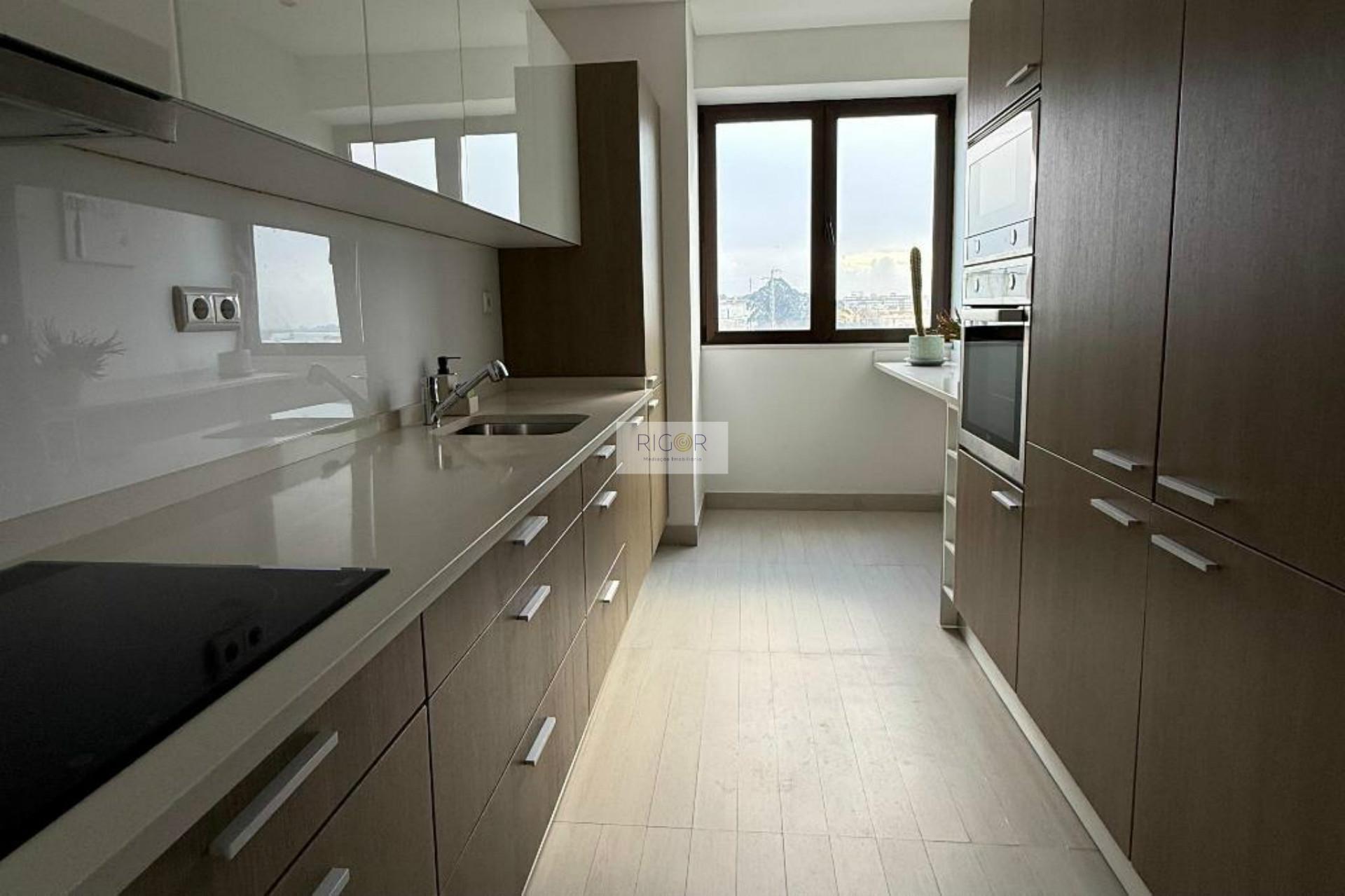 Apartamento T2+1 junto á Câmara de Matosinhos