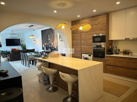 Moradia Térrea T2 com piscina em Lavra – Luz, Conforto e Charme