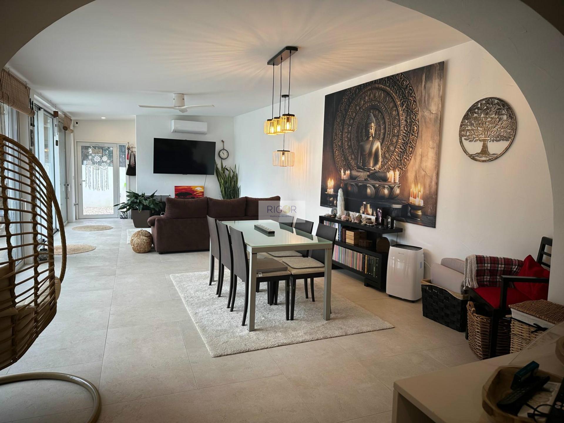 Moradia Térrea T2 com piscina em Lavra – Luz, Conforto e Charme