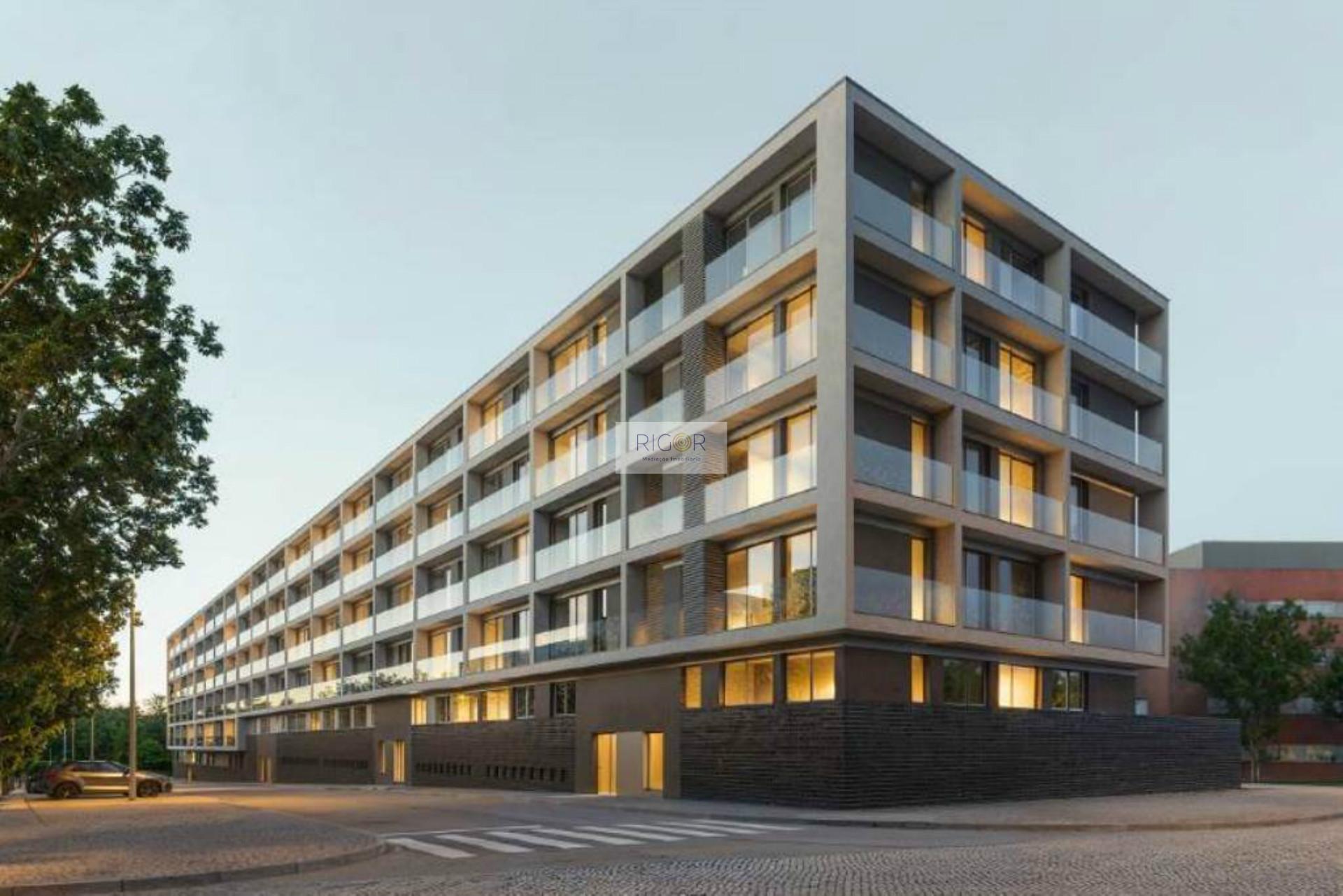 Apartamento T2 novo junto à Areosa e Pólo Universitário.