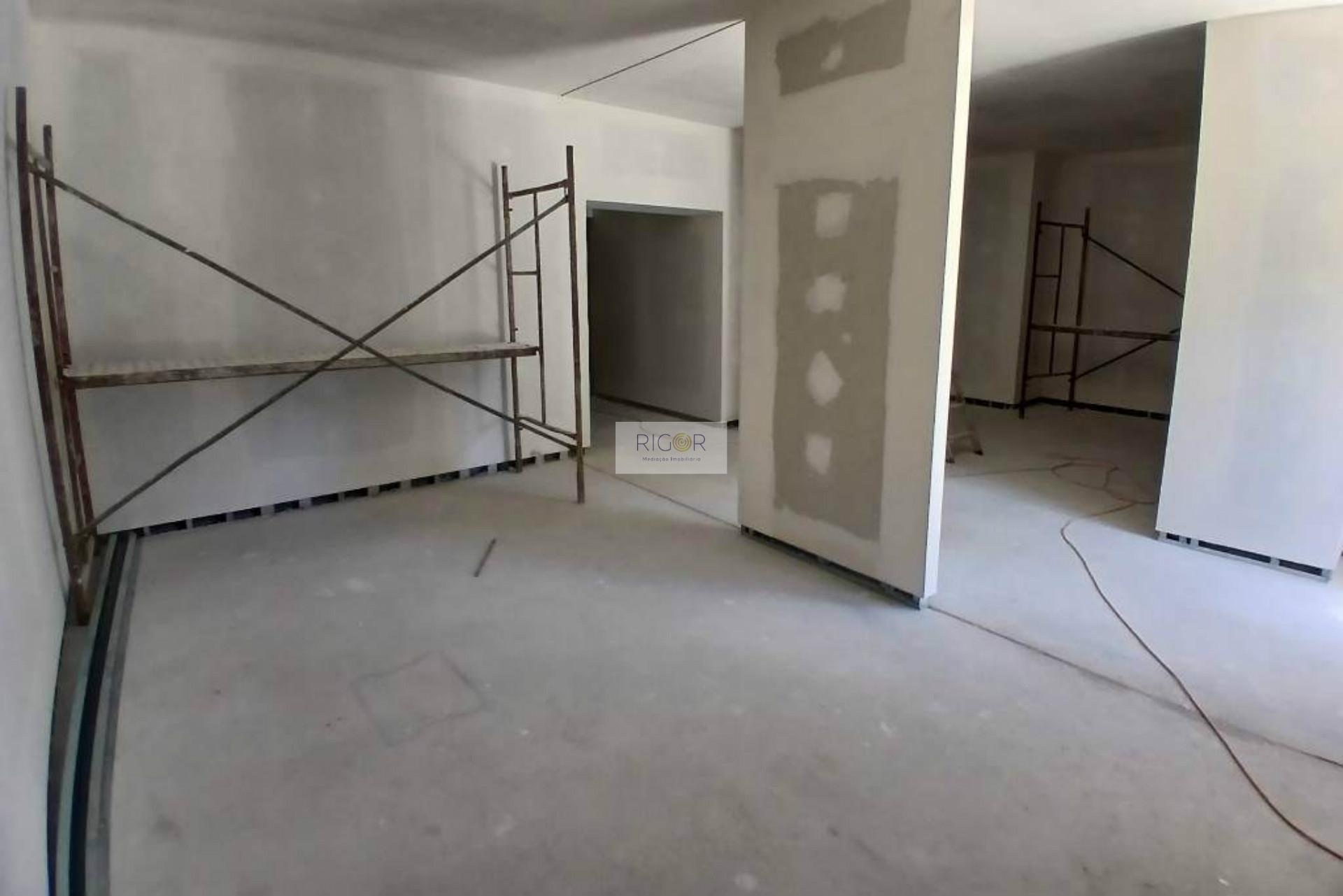 Loja de 140m2 para comércio e serviços ao Maia Jardim