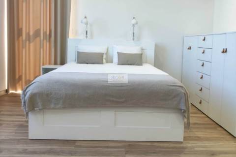 Apartamento T0 mobilado e equipado a 900 metros da praia de Matosinhos