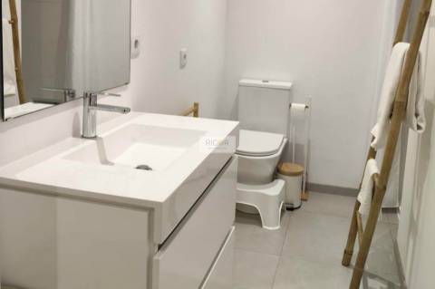 Apartamento T0 mobilado e equipado a 900 metros da praia de Matosinhos