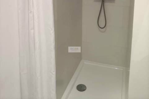 Apartamento T0 mobilado e equipado a 900 metros da praia de Matosinhos