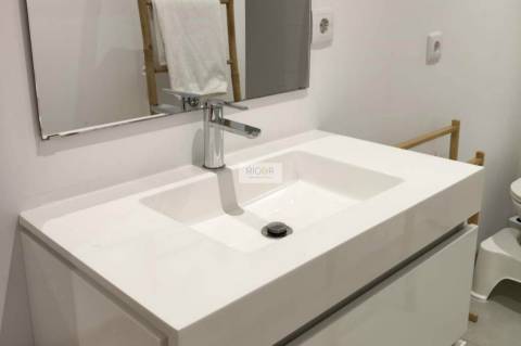 Apartamento T0 mobilado e equipado a 900 metros da praia de Matosinhos