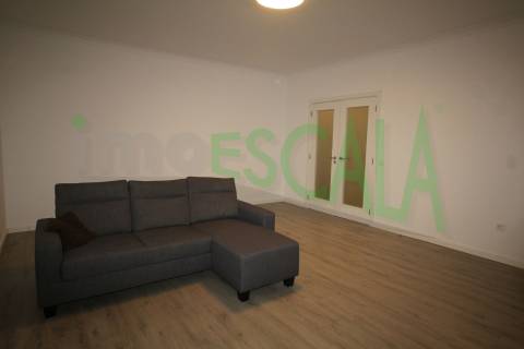 Apartamento T2 com Design Moderno