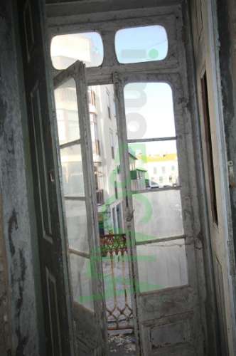 Moradia de Palacete construído em 1876 para Recuperar