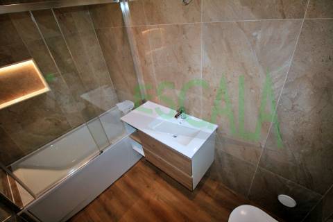 Apartamento T3+1 c/ Terraço