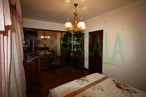 Moradia T5 Venda em Santarém (Marvila), Santa Iria da Ribeira de Santarém, Santarém (São Salvador) e Santarém (São Nicolau),Santarém