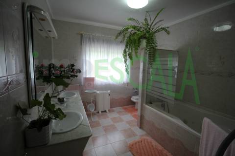 Moradia T5 Venda em Santarém (Marvila), Santa Iria da Ribeira de Santarém, Santarém (São Salvador) e Santarém (São Nicolau),Santarém