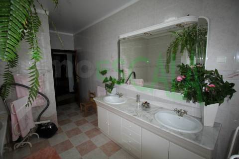 Moradia T5 Venda em Santarém (Marvila), Santa Iria da Ribeira de Santarém, Santarém (São Salvador) e Santarém (São Nicolau),Santarém