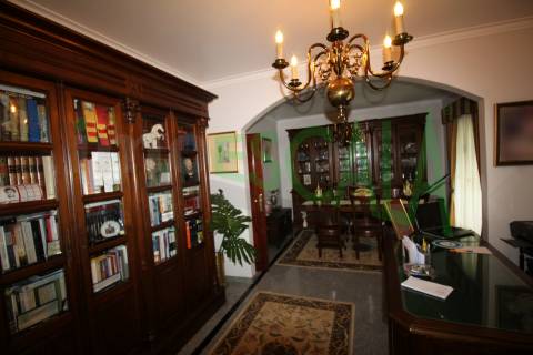 Moradia T5 Venda em Santarém (Marvila), Santa Iria da Ribeira de Santarém, Santarém (São Salvador) e Santarém (São Nicolau),Santarém