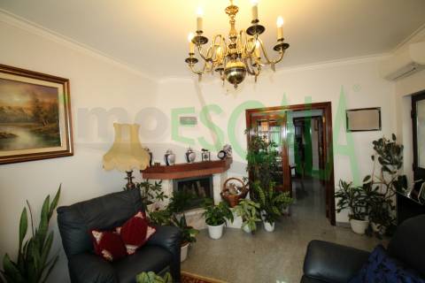 Moradia T5 Venda em Santarém (Marvila), Santa Iria da Ribeira de Santarém, Santarém (São Salvador) e Santarém (São Nicolau),Santarém