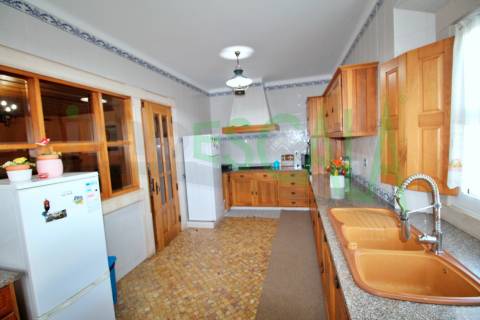 Moradia T4 de Luxo c/ Piscina em Almeirim