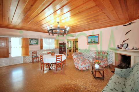 Moradia T4 de Luxo c/ Piscina em Almeirim