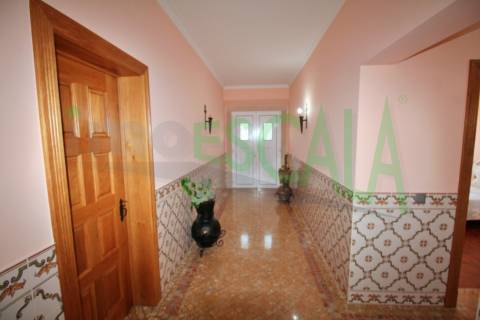 Moradia T4 de Luxo c/ Piscina em Almeirim