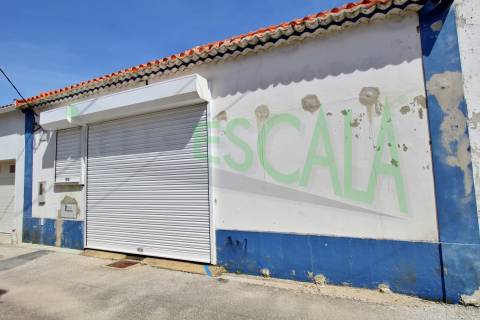 Armazém  Venda em Alcoentre,Azambuja