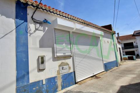 Armazém  Venda em Alcoentre,Azambuja