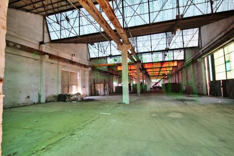 Armazém inserido num terreno de 47.000 m2